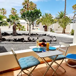 Eduardo A Primera Linea Del Mar Apartment Costa Teguise